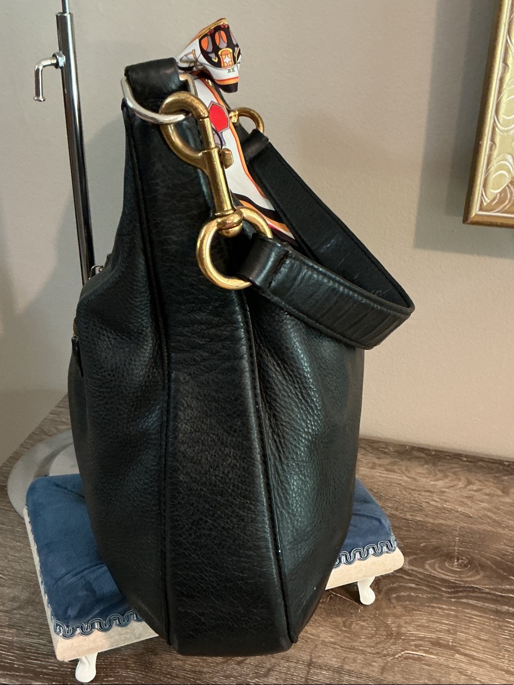 Marc Jacobs Recruit Black Pebble Leather Shoulder Bag Hangtag Multicolor Scarf - Picture 11 of 16